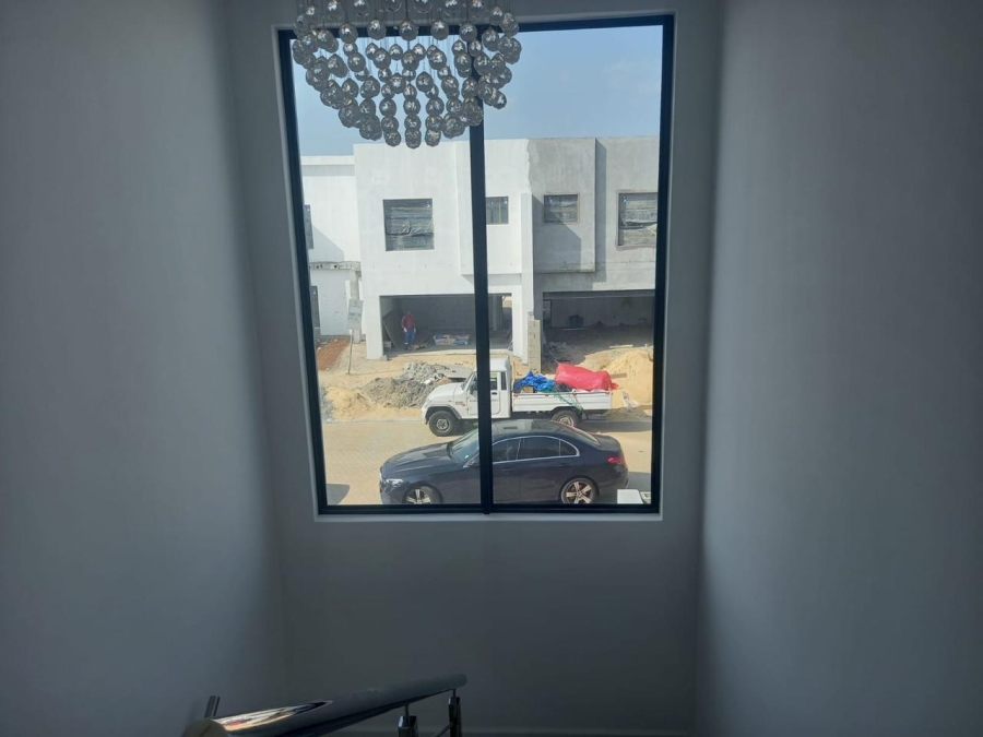 4 Bedroom Property for Sale in Sandown Western Cape